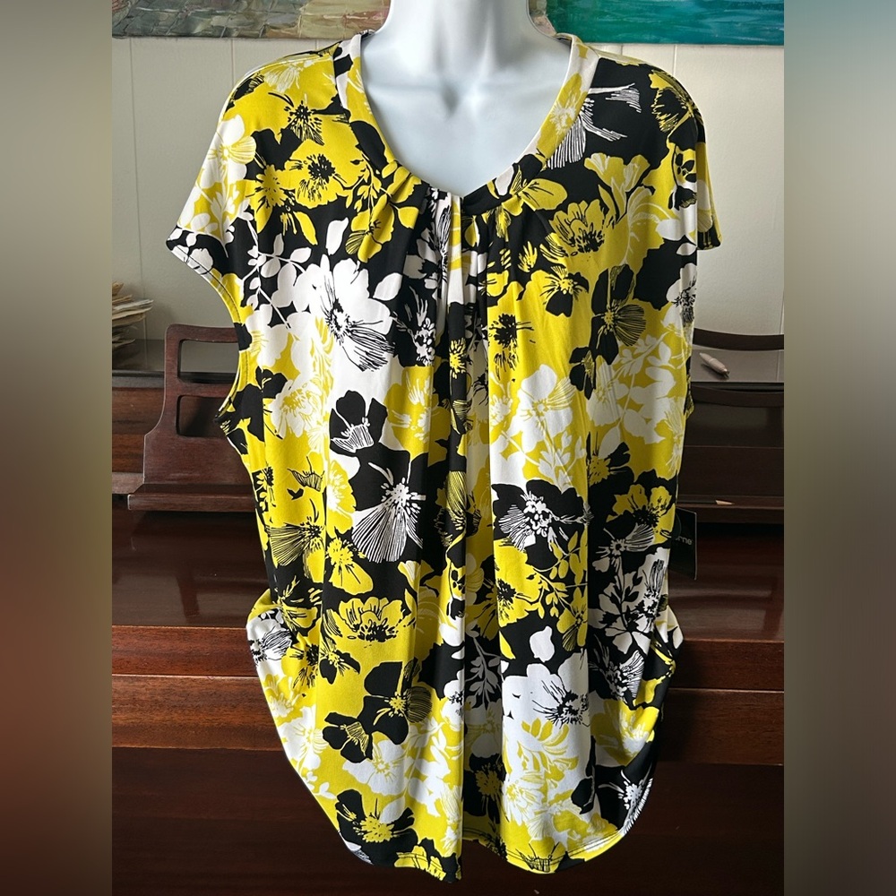 Liz Claiborne blouse with yellow black and white floral design, size xxl